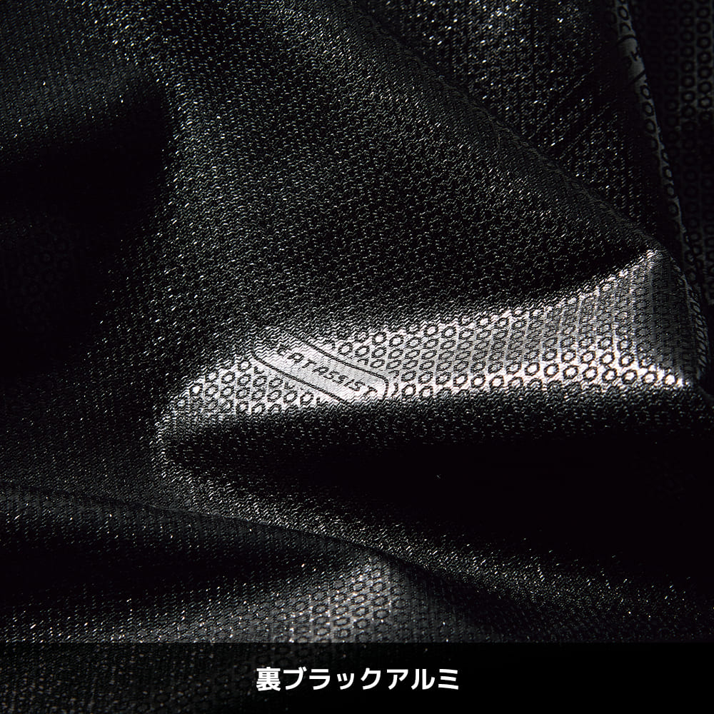 ブラック