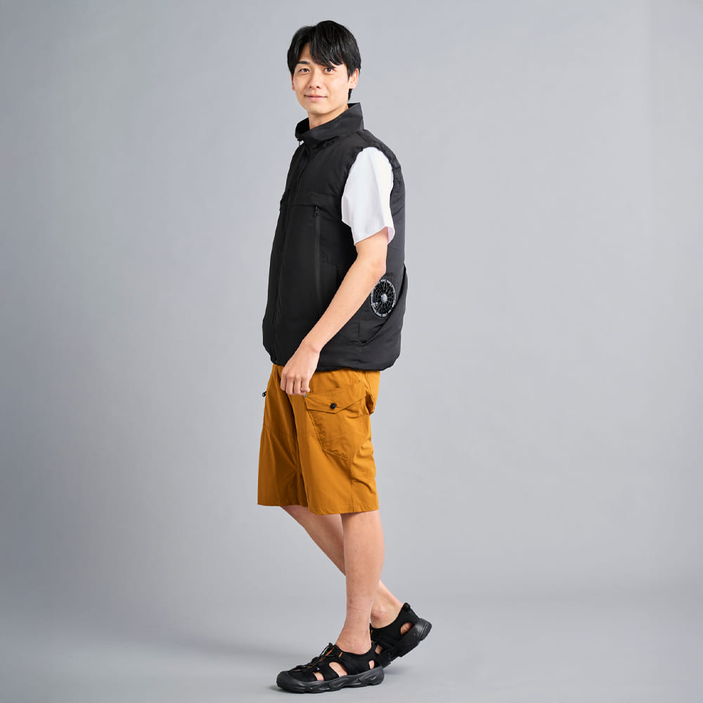 ブラック